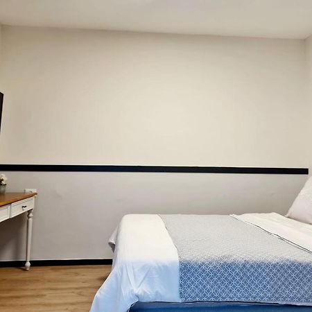 Royal Park- Magical Garden Apartment Eilat Esterno foto