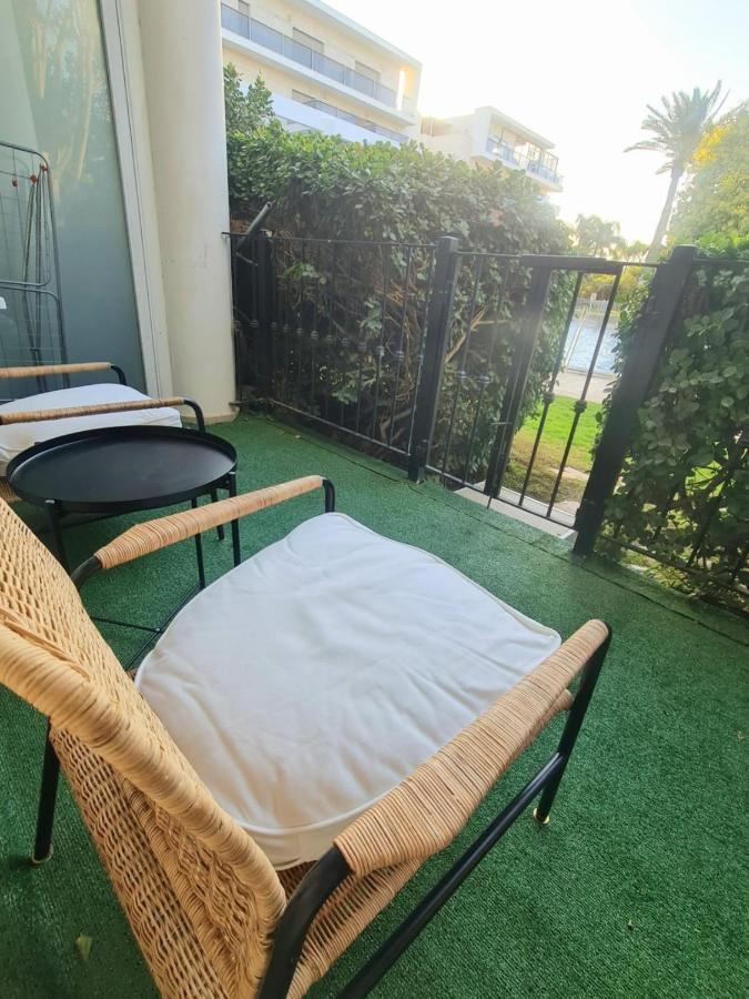 Royal Park- Magical Garden Apartment Eilat Esterno foto